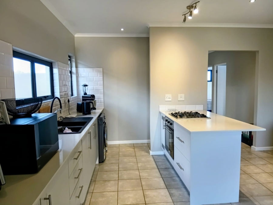 3 Bedroom Property for Sale in Kidds Beach Eastern Cape